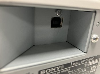 Sony UP-D25MD A6 Digital Color Printerm. 2 x UPC-21L