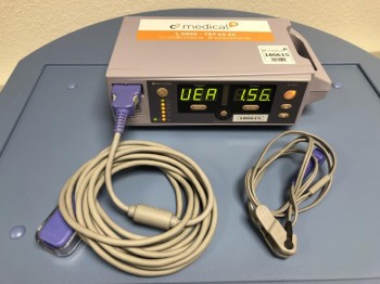 Nellcor™ N-560 SpO2-Pulsoximeter mit OxiMax™ Technologie